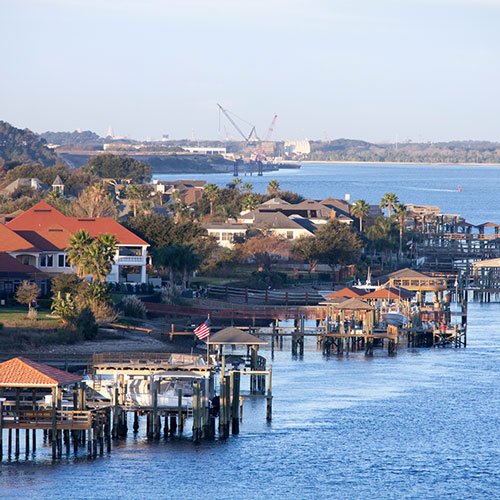 Jacksonville houses with boat docks by St. Johns River